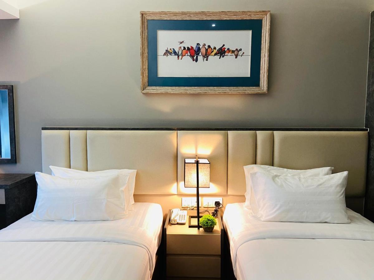 Glex Signature Hotel
