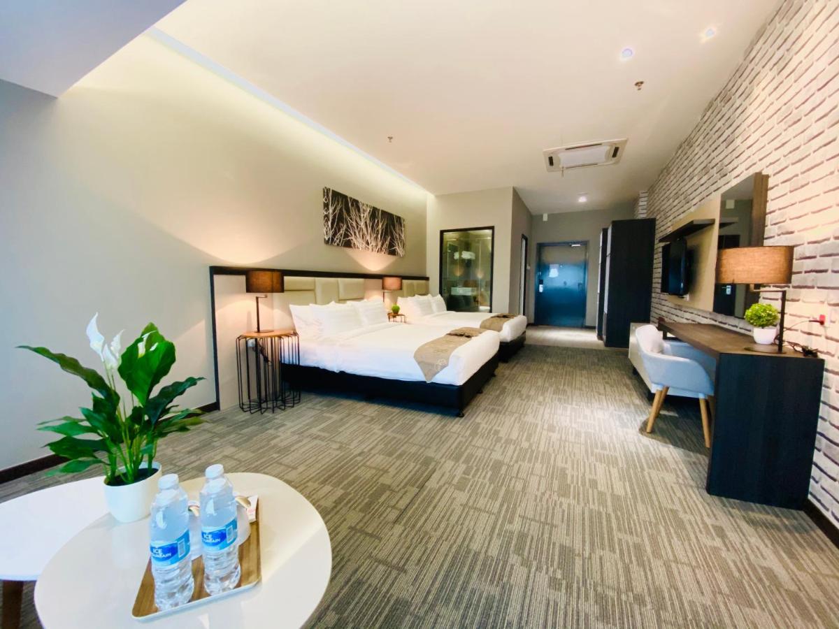 Glex Signature Hotel 3*